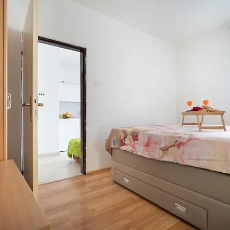 Milic Guest house Gornji Karin