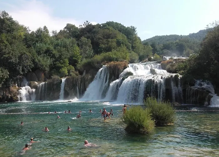Milic Pensionat Gornji Karin