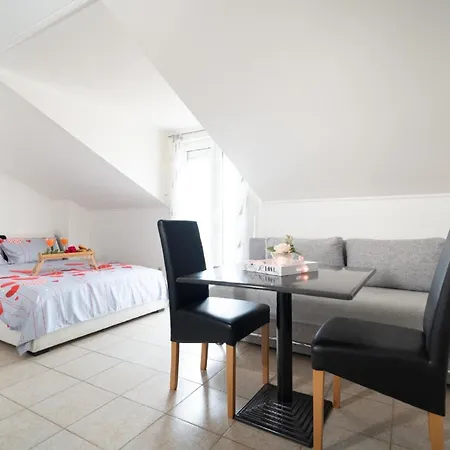 Milic 3* Gornji Karin